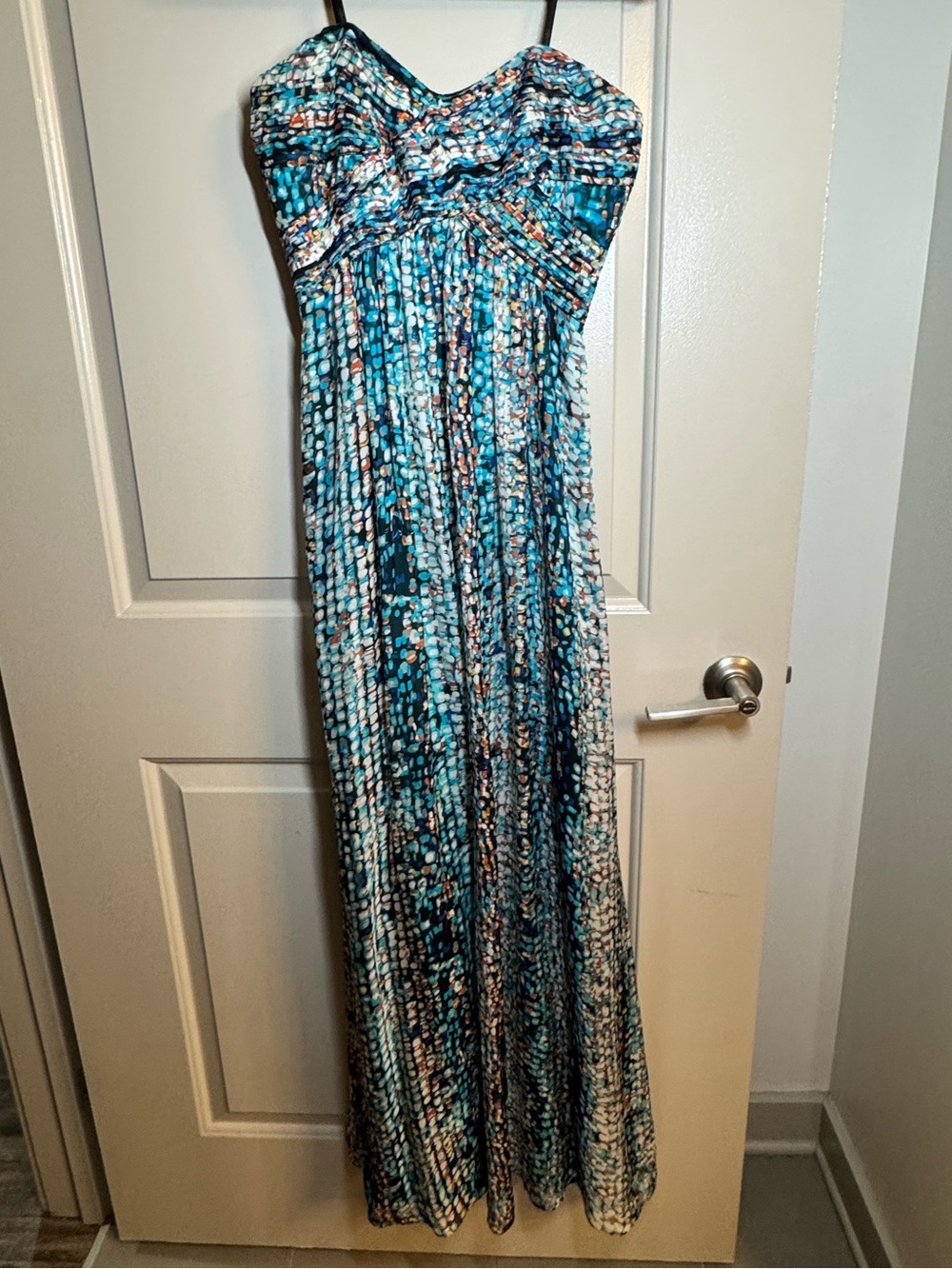Laundry By Shelli Segal Teal and White Patterned Strapless Silk Maxi Dress